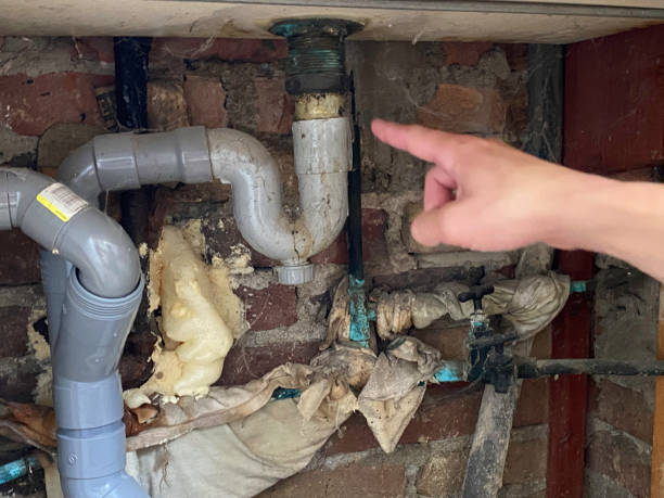 Best Emergency water extraction  in Vergennes, VT